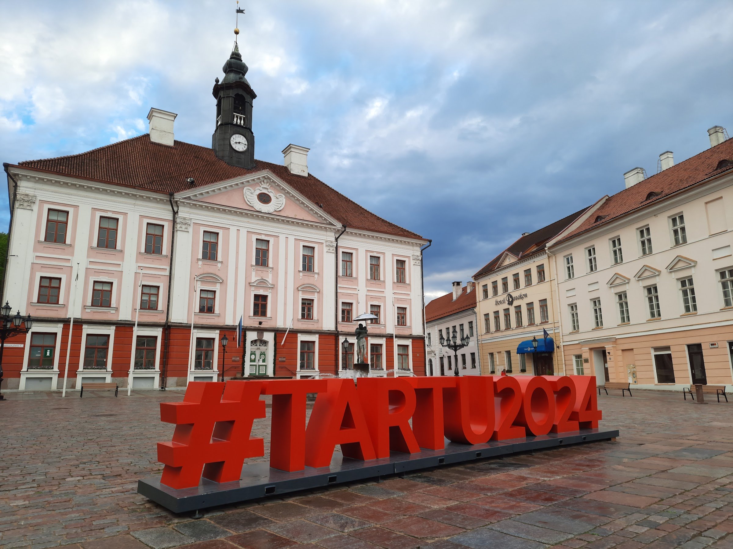 Tartu Town Hall Square (Raekoja plats)